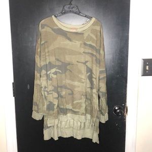 Women’s plus size top